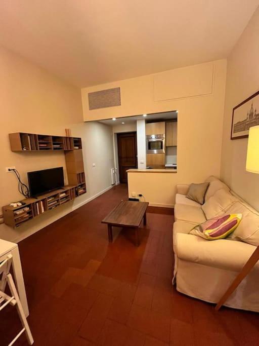 Colosseum Apartment - Your Cozy Roman Escape Bagian luar foto